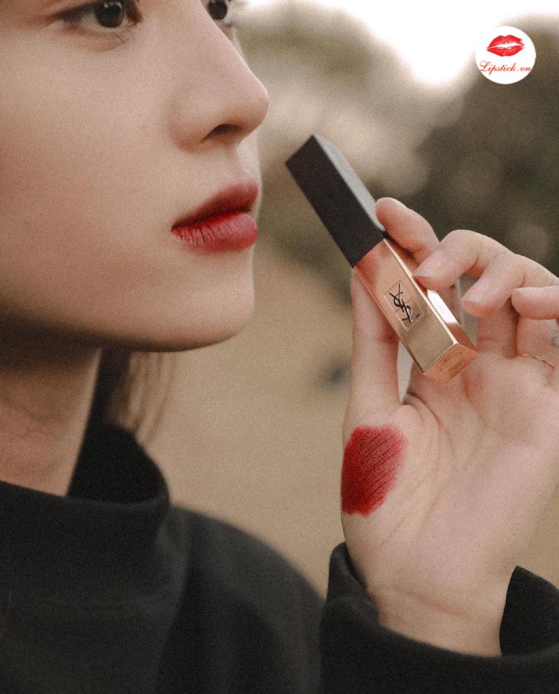 son-ysl-slim-1966-rouge-libre