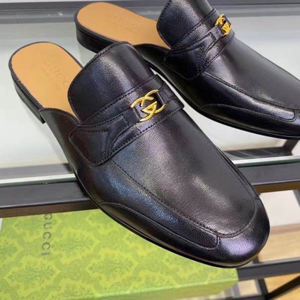sục gucci nam