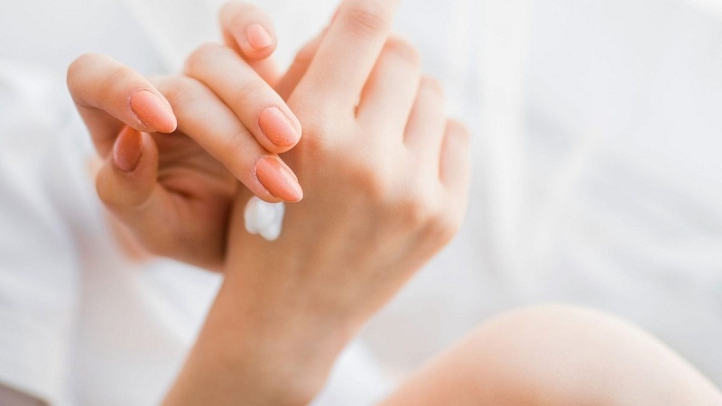 Tay nổi đốm nâu như đồi mồi có nguy hiểm không?