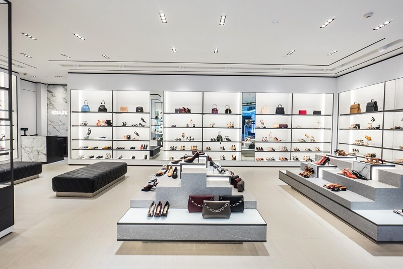 Không gian cửa hàng Charles & Keith