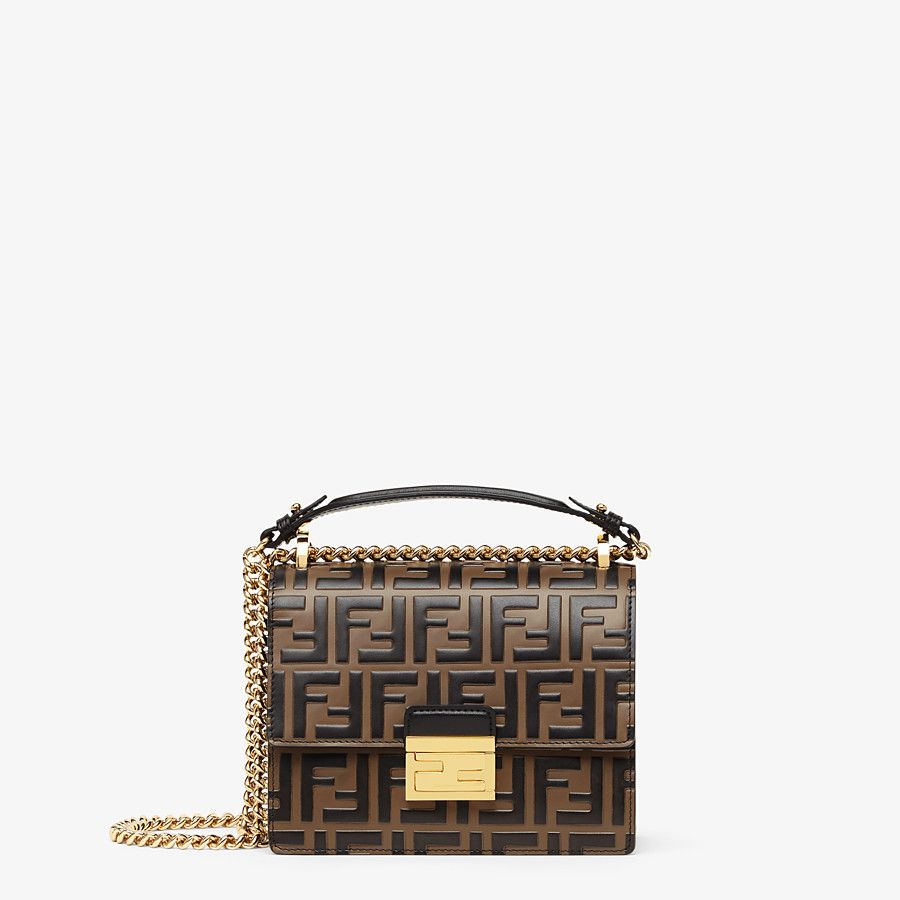 tong quan thuong hieu tui xach Fendi.13