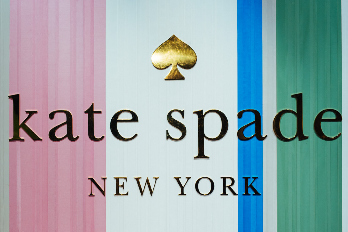 Coach mua Kate Spade với 2.4 tỷ USD, hành động này có ý nghĩa như thế nào đối với những người yêu thích túi xách? - Tiffany Store
