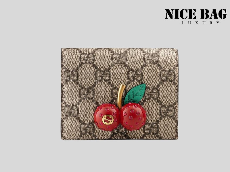 Card holder Gucci Cherry - Trẻ trung, đáng yêu, nàng nào cũng mê