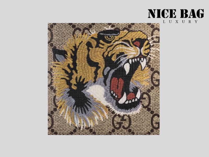 Ví cầm tay Gucci hoạ tiết hổ - Cực cá tính, cực nổi bật