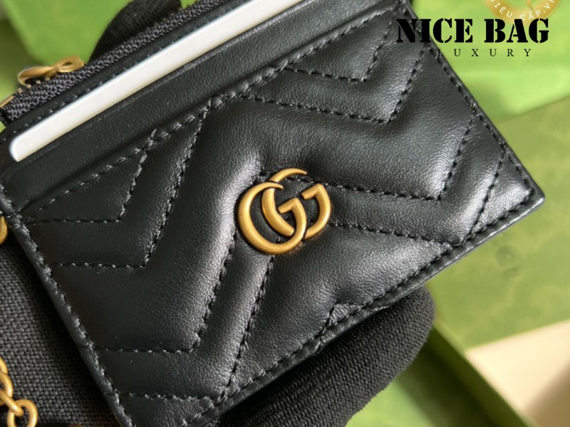 Ví cầm tay Gucci mini - Thiết kế gọn gàng, nâng tầm từng chuyển động