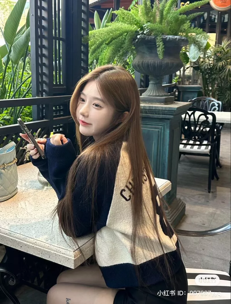 Hot girl Trung Quốc chụp ảnh ngoài trời cực cuốn hút