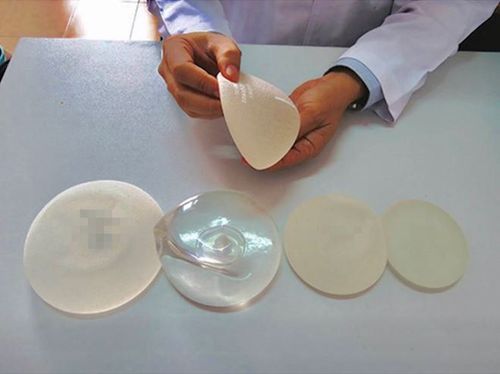Nhiều chị em thắc mắc nâng ngực có làm mất cảm giác ở ngực không?