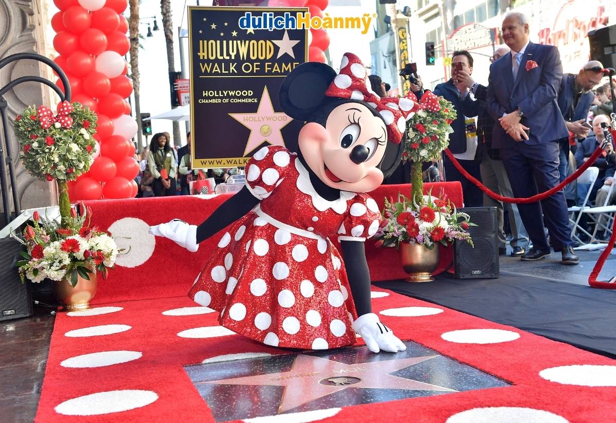 Chuột Mickey cũng có ngôi sao riêng trên Đại lộ Danh vọng