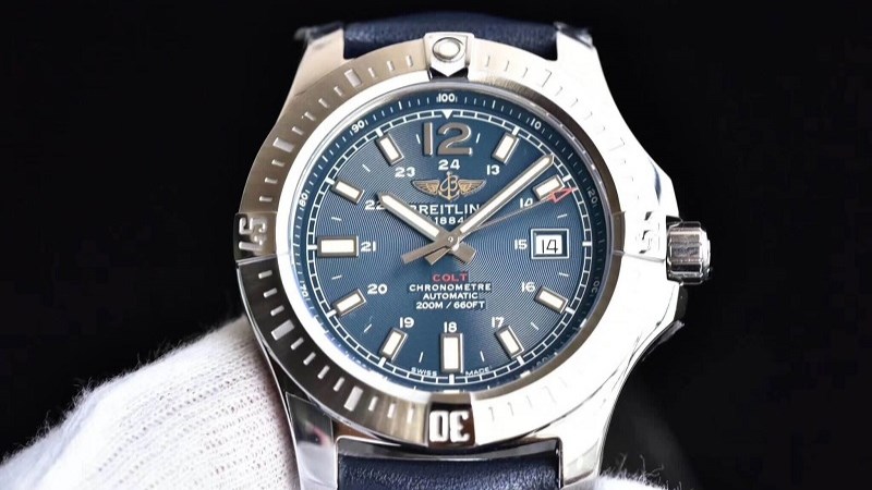 Đồng hồ Breitling của nước nào? Giá bao nhiêu? Có tốt không?