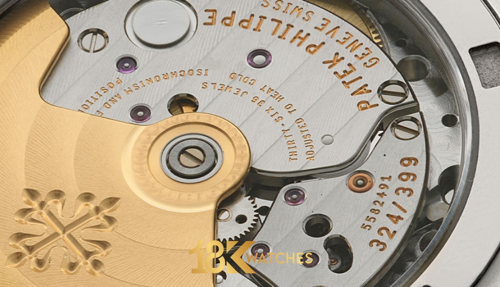 Mỗi chiếc đồng hồ Patek Philippe chính hãng đều có số seri riêng biệt và mã Reference được ghi trong giấy chứng nhận gốc