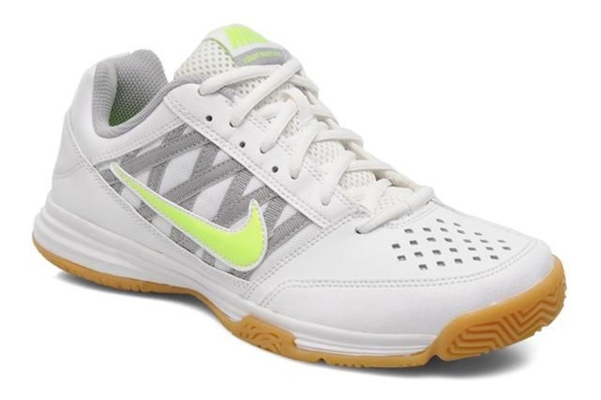 Giày cầu lông Mizuno khá chú trọng về kiểu dáng (Internet )