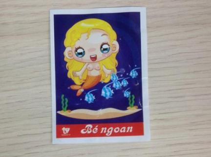 Phiếu bé ngoan nàng tiên cá khoe ngực