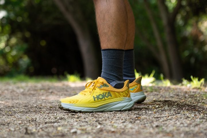 hoka-challenger-7-hands.JPG