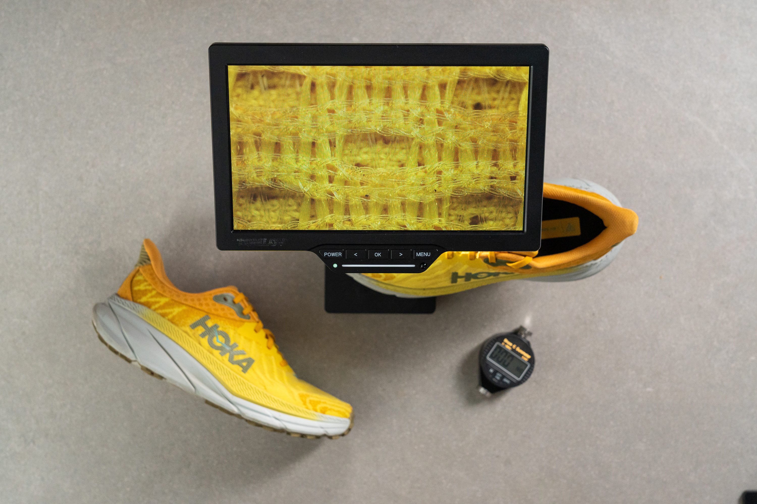 hoka-challenger-7-toebox.jpg