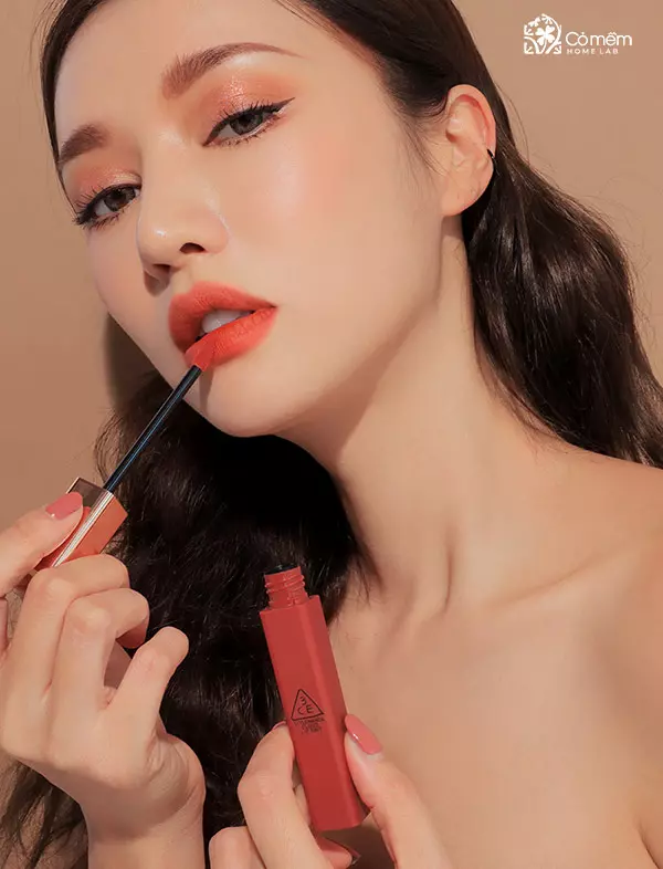 05 thỏi son màu cam san hô "gặp ai cũng review" trên CĐM