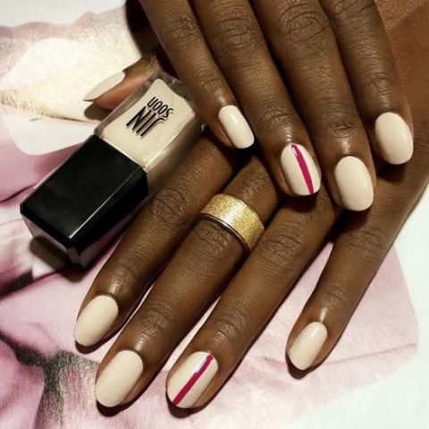 gallery-1441207655-tortoiseshell-nail-art