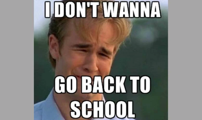 Back to School meme 2025 buồn bã