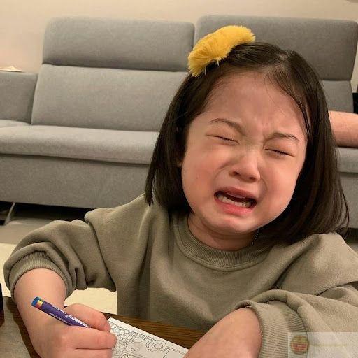 Đêm nay lại khóc, như trăm đêm trước đó
