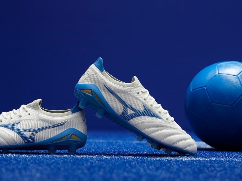 Giải đáp chi tiết về xuất xứ giày đá bóng Mizuno (Indonesia/Việt Nam...)