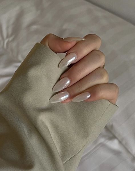 NHỮNG CÁCH SỬ DỤNG NAIL TRÁNG GƯƠNG SIÊU ĐỈNH