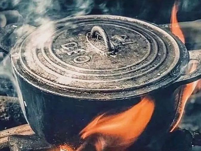 Giải thích ý nghĩa tục ngữ “Nồi nào úp vung nấy”
