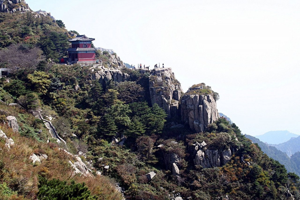 Núi Thái Sơn ivivu