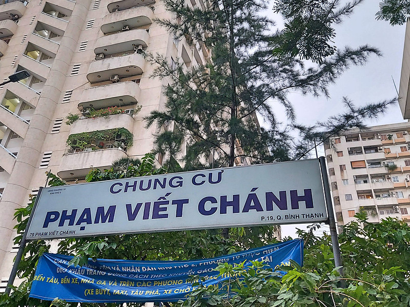 Pham Viet Chanh – The coolest street in Saigon