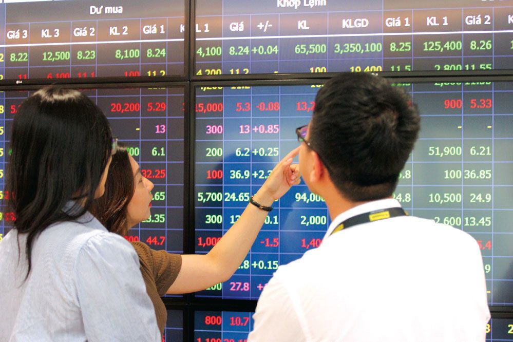 Đối tượng mua trái phiếu Chính phủ bao gồm cá nhân, tổ chức Việt Nam và nước ngoài