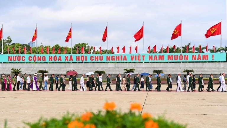 Quốc hiệu, Quốc kỳ, Quốc ca: Bạn biết gì về những dấu ấn nhận diện Việt Nam?