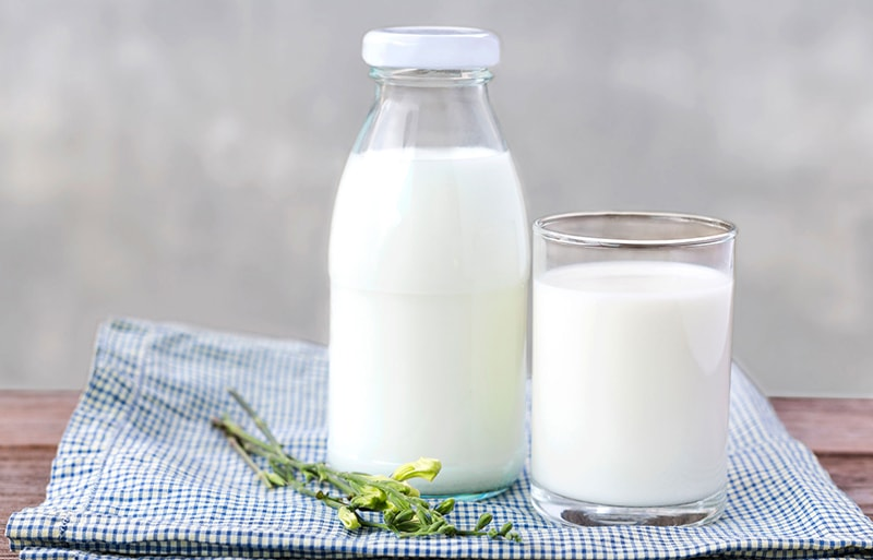 Rửa mặt bằng sữa tươi không đường mỗi ngày đem lại những lợi ích tuyệt vời