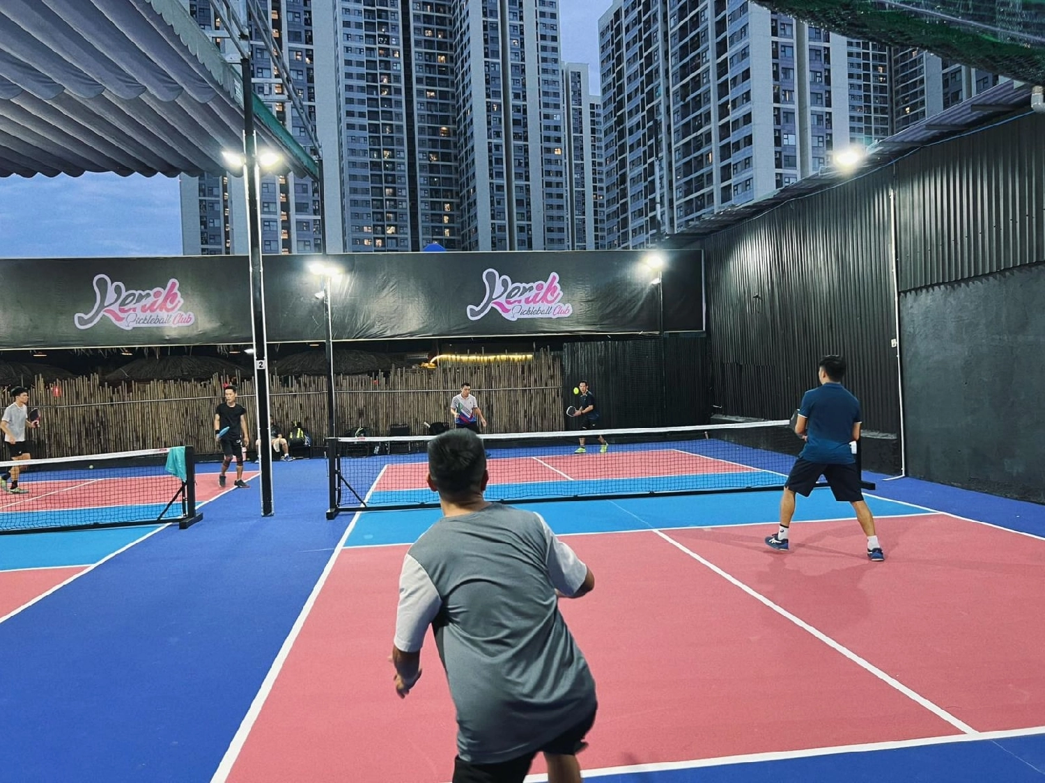 Sân Kenik Pickleball