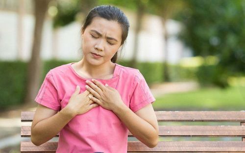 Người sử dụng dầu tảo có thể gặp tình trạng ợ nóng, ợ hơi, rối loạn tiêu hóa