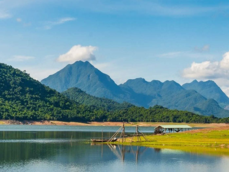 Thuê thuyền đi Hồ Núi Cốc