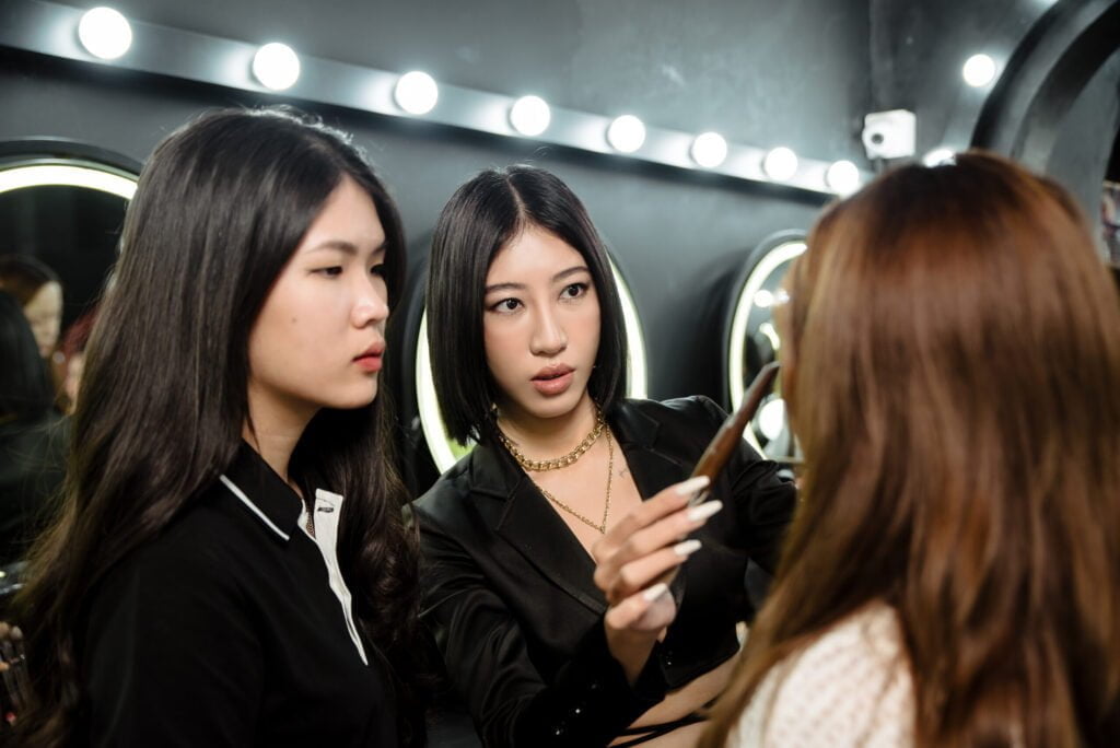 khóa học makeup chuyên nghiệp