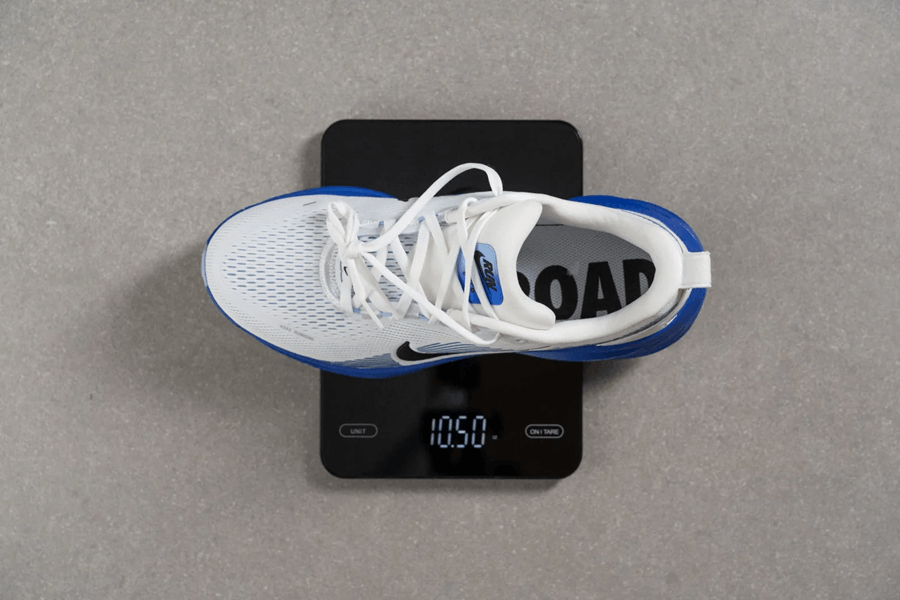 Review Nike Vomero 18: Giày chạy siêu thoải mái cho đường dài