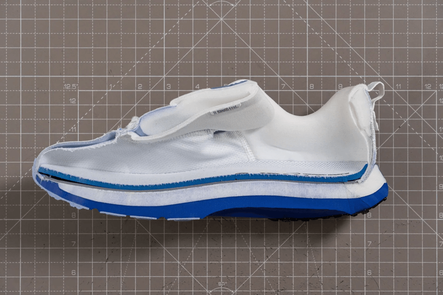 Review Nike Vomero 18: Giày chạy siêu thoải mái cho đường dài