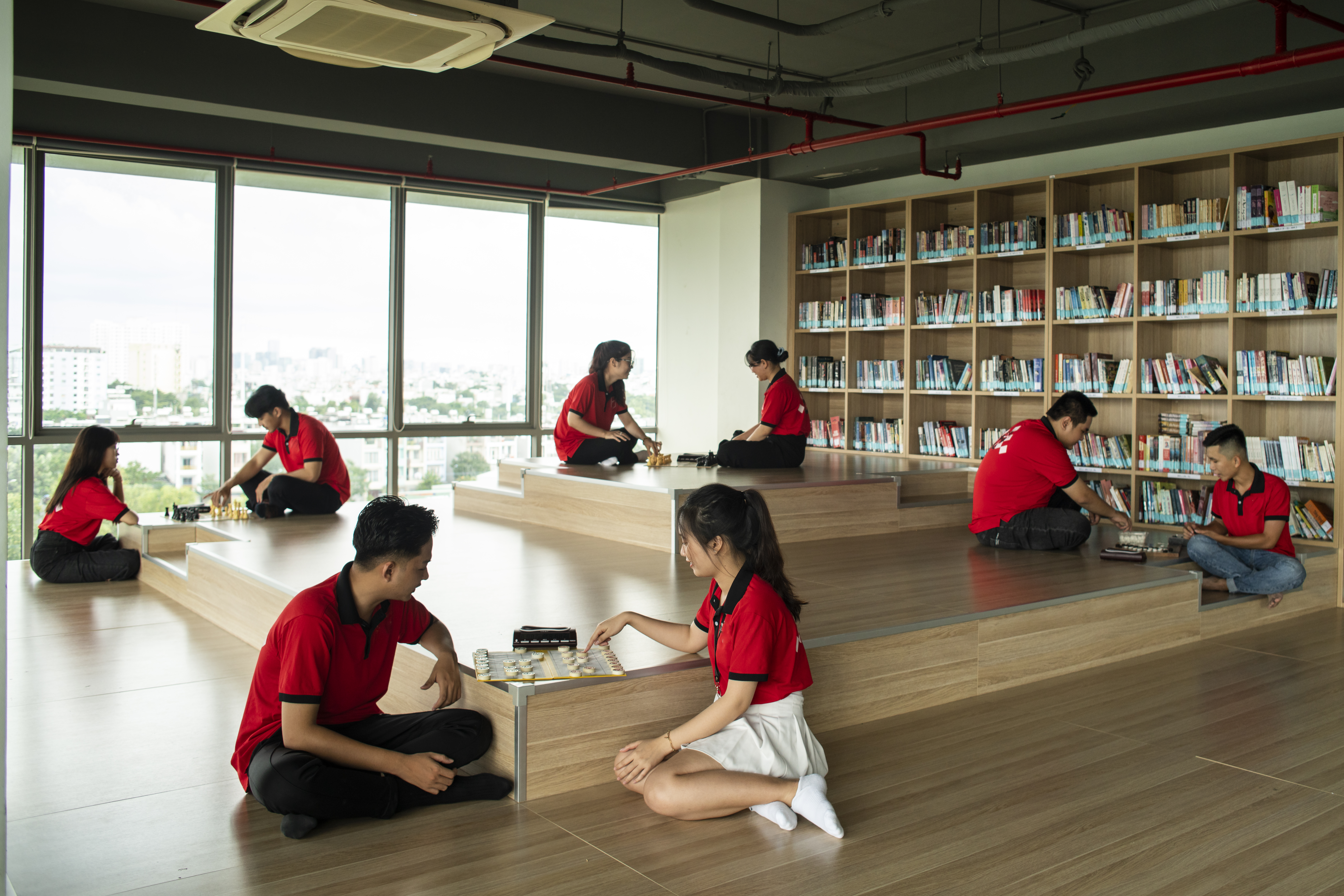 Internet Vạn vật (IoT) - Lựa chọn thông minh cho thế hệ Gen Z yêu công nghệ
