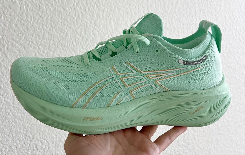 Asics Gel-Nimbus 26 Review | The Good and Bad