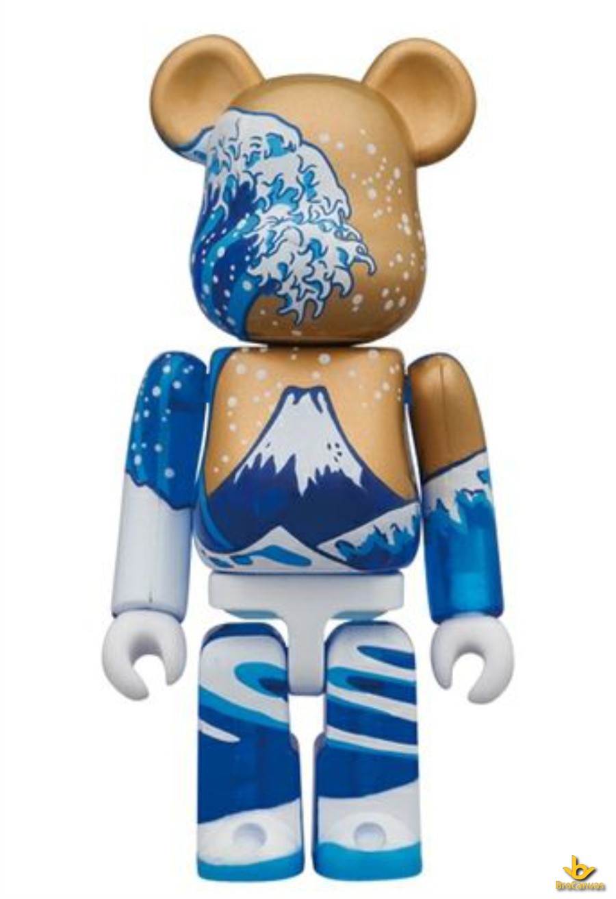 Hình nền gấu Bearbrick in hình ngọn sóng và núi phú sĩ
