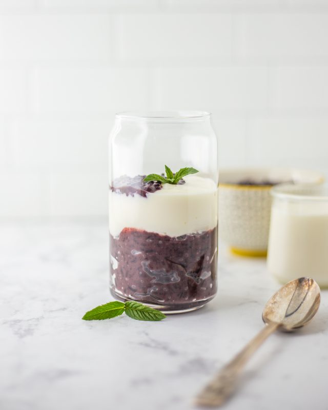 Sữa chua nếp cẩm • Vietnamese yogurt with black sticky rice