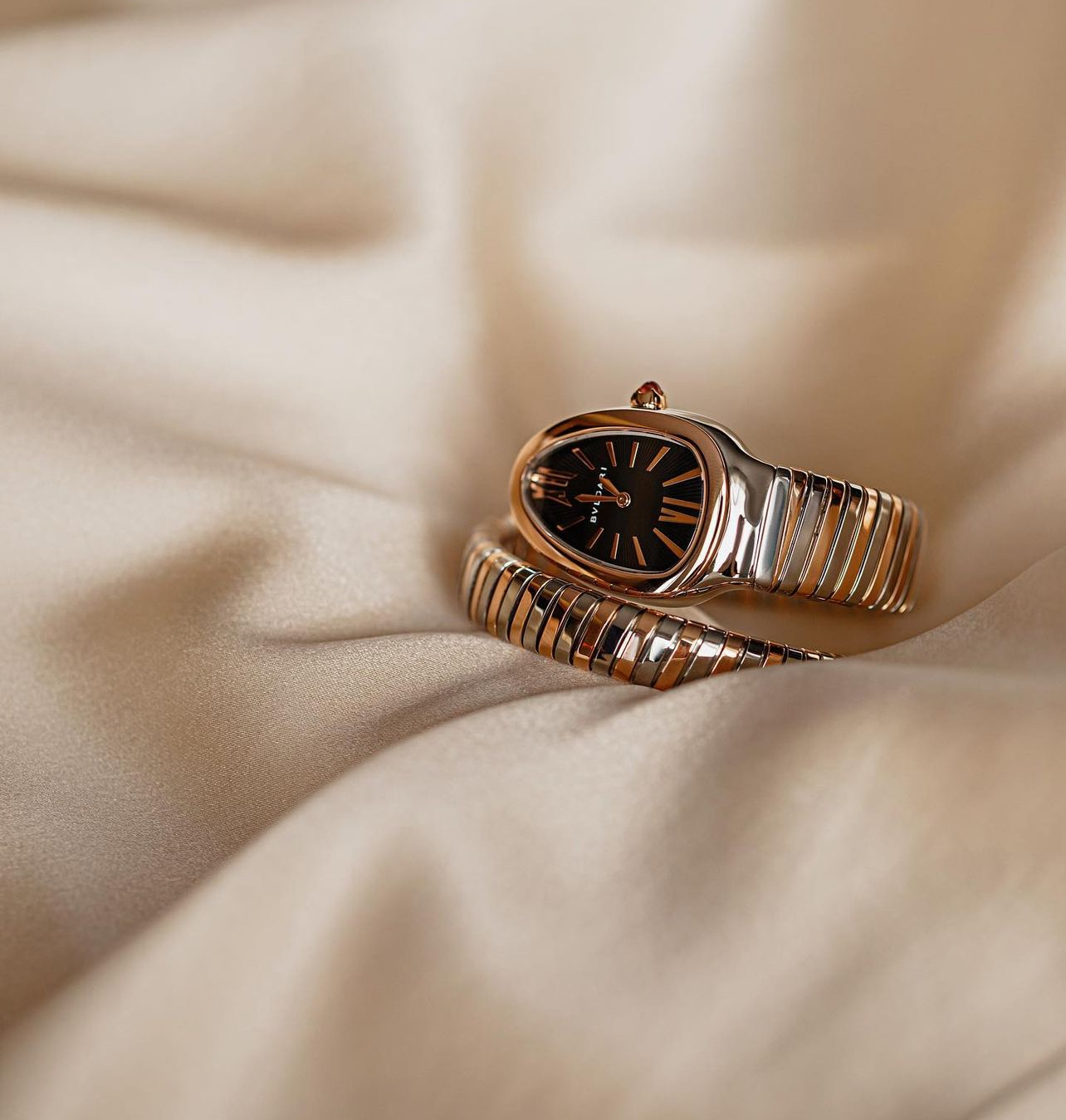 đồng hồ lady nautilus