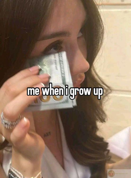 Loạt meme tiền đâu được Gen Z dùng nhiều khi muốn troll bạn bè cực duyên dáng