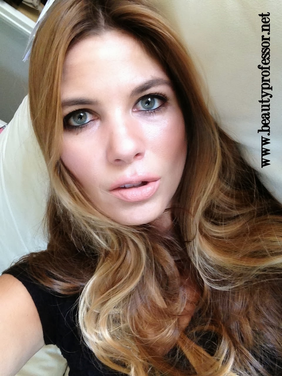Hourglass Ambient Lighting Powder Palette…Review and Video Tutorial!
