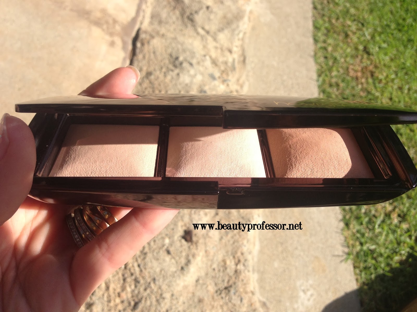 Hourglass Ambient Lighting Powder Palette…Review and Video Tutorial!