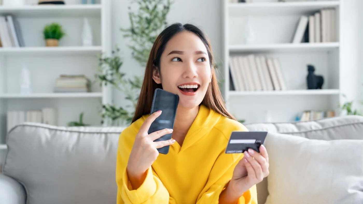 Số dư khả dụng là gì? Khác gì so với số dư hiện tại?