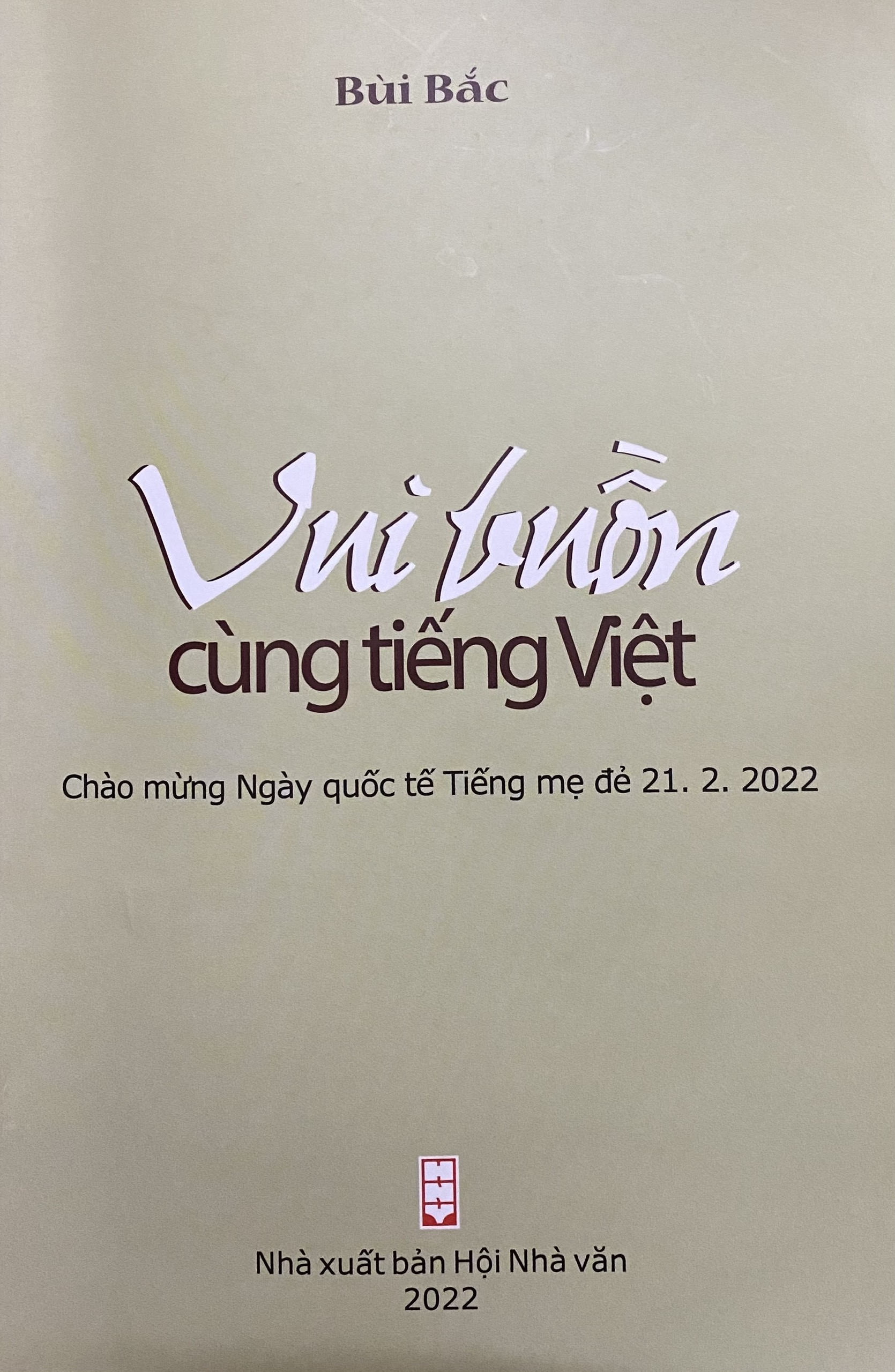 Đọc Vui buồn cùng tiếng Việt