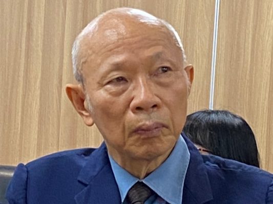 Đọc Vui buồn cùng tiếng Việt