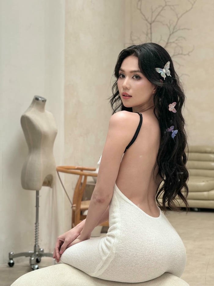 Ngọc Trinh bikini hè