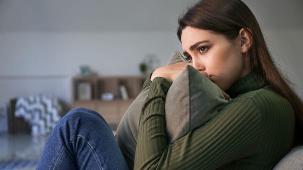 Buồn phiền là gì? Buồn phiền có gây nên trầm cảm không?