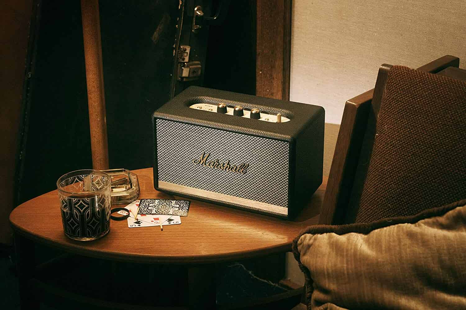 So sánh loa Harman Kardon và Marshall qua giá thành